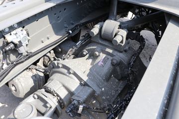 �й����� HOWO TS7�ؿ� 590���� 6X4 LNG�Զ���ǣ����(Һ��)(ZZ4257V424KF1LT)ͼƬ