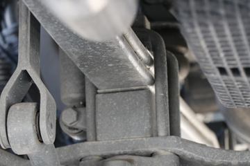 �й����� HOWO TS7�ؿ� 590���� 6X4 LNG�Զ���ǣ����(Һ��)(ZZ4257V424KF1LT)ͼƬ