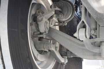 �й����� HOWO TS7�ؿ� 590���� 6X4 LNG�Զ���ǣ����(Һ��)(ZZ4257V424KF1LT)ͼƬ