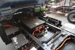 蓝擎轻卡 悦EH 4.5T 4.18米单排纯电动仓栅式轻卡(YTQ5042CCYKEEV346)131.98kWh