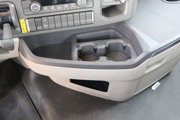 �й����� HOWO MAX 290���� 4X2 9.6��AMT�Զ�����ʽ�ػ���(ZZ5187XXYN711KF1B-1)ͼƬ