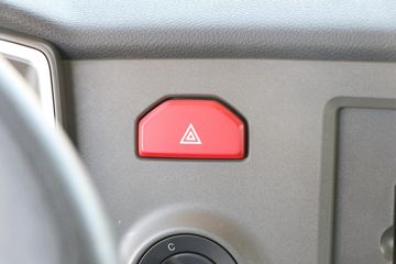 �й����� HOWO MAX 290���� 4X2 9.6��AMT�Զ�����ʽ�ػ���(ZZ5187XXYN711KF1B-1)ͼƬ