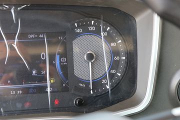 �й����� HOWO MAX 290���� 4X2 9.6��AMT�Զ�����ʽ�ػ���(ZZ5187XXYN711KF1B-1)ͼƬ