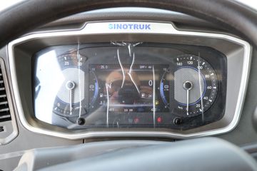 �й����� HOWO MAX 290���� 4X2 9.6��AMT�Զ�����ʽ�ػ���(ZZ5187XXYN711KF1B-1)ͼƬ