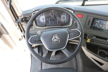 �й����� HOWO MAX 290���� 4X2 9.6��AMT�Զ�����ʽ�ػ���(ZZ5187XXYN711KF1B-1)ͼƬ