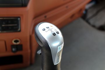 �й����� ����MATE 240���� 4X2 6.75�ײ�դʽ�ػ���ͼƬ