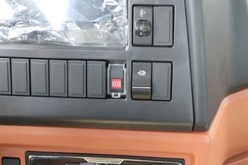 �й����� ����MATE 240���� 4X2 6.75�ײ�դʽ�ػ���ͼƬ