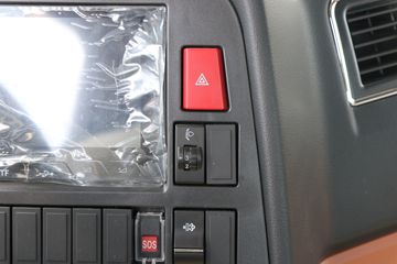 �й����� ����MATE 240���� 4X2 6.75�ײ�դʽ�ػ���ͼƬ