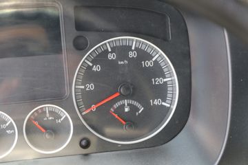 �й����� ����MATE 240���� 4X2 6.75�ײ�դʽ�ػ���ͼƬ