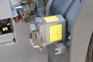 �й����� ����MATE 240���� 4X2 6.75�ײ�դʽ�ػ���ͼƬ