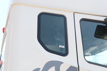 �й����� ����MATE 240���� 4X2 9.65����ʽ�ػ���ͼƬ