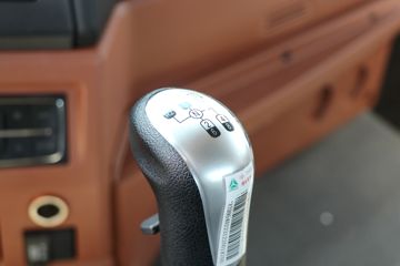 �й����� ����MATE 240���� 4X2 9.65����ʽ�ػ���ͼƬ