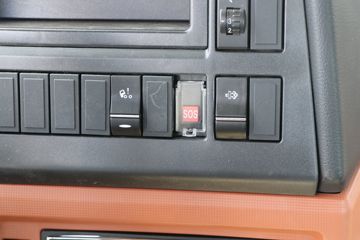 �й����� ����MATE 240���� 4X2 9.65����ʽ�ػ���ͼƬ