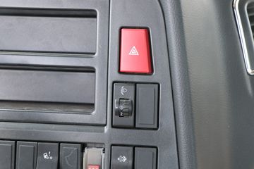 �й����� ����MATE 240���� 4X2 9.65����ʽ�ػ���ͼƬ