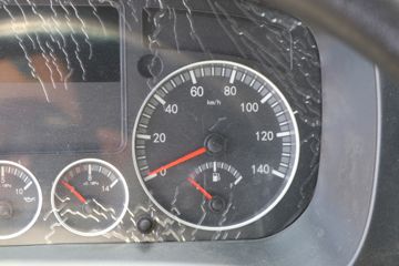 �й����� ����MATE 240���� 4X2 9.65����ʽ�ػ���ͼƬ