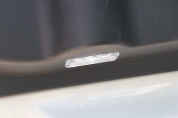 �й����� ����MATE 240���� 4X2 9.65����ʽ�ػ���ͼƬ