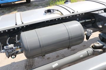 �й����� ����MATE 240���� 4X2 9.65����ʽ�ػ���ͼƬ