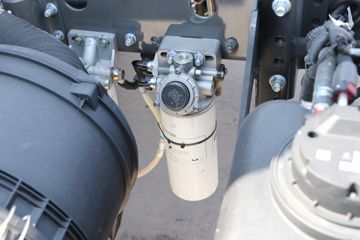 �й����� ����MATE 240���� 4X2 9.65����ʽ�ػ���ͼƬ