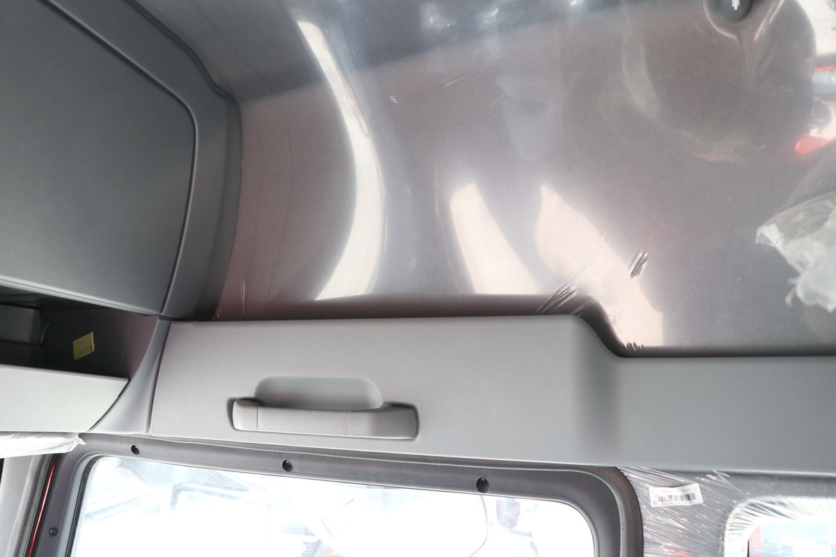 �й����� HOWO TX7 290���� 4X2 9.6��AMT�Զ�����ʽ�ػ�����ʻ��                                               