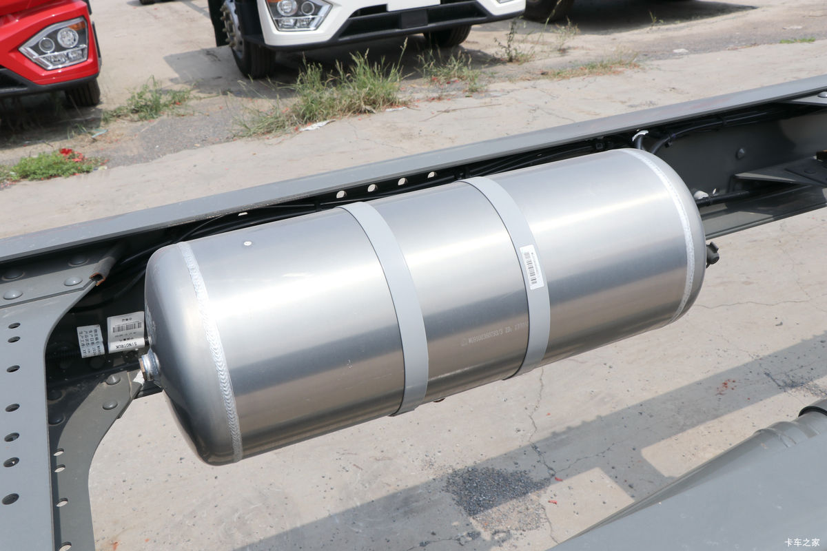 �й����� HOWO TX7 290���� 4X2 9.6��AMT�Զ�����ʽ�ػ�������                                                