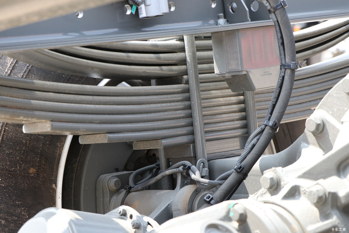 �й����� HOWO TX7 290���� 4X2 9.6��AMT�Զ�����ʽ�ػ�������                                                