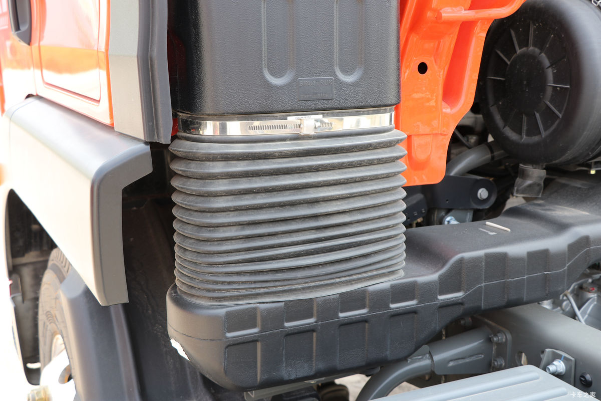 �й����� HOWO TX7 290���� 4X2 9.6��AMT�Զ�����ʽ�ػ�������                                                