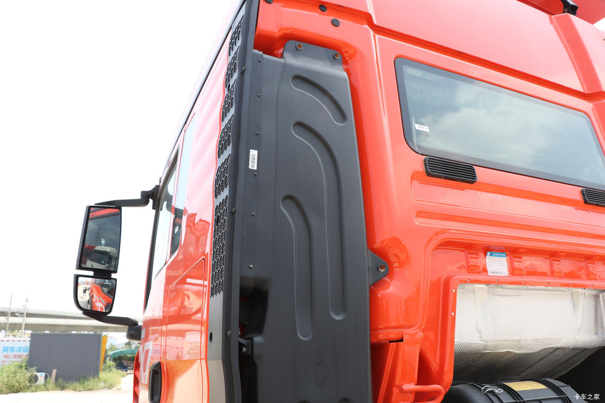 �й����� HOWO TX7 290���� 4X2 9.6��AMT�Զ�����ʽ�ػ�������                                                