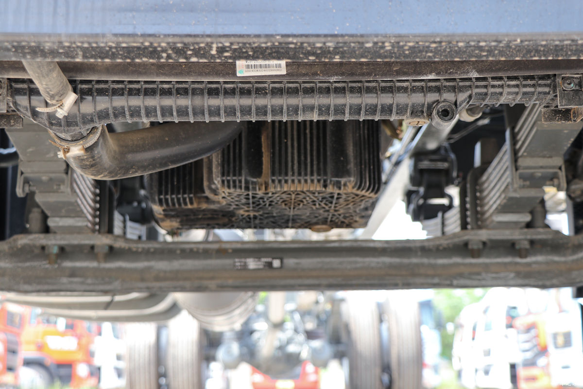 �й����� HOWO TX7 290���� 4X2 9.6��AMT�Զ�����ʽ�ػ�������                                                
