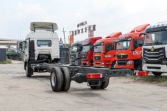 中国重汽 HOWO TX7 PRO 290马力 4X2 9.6米AMT自动档厢式载货车