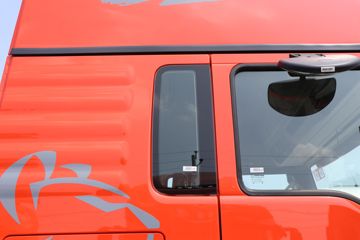 й ǵ¿SITRAK G5S 330 4X2 6.8AMTԶʽػͼƬ