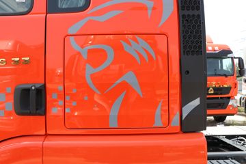й ǵ¿SITRAK G5S 330 4X2 6.8AMTԶʽػͼƬ