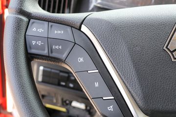 �й����� �ǵ¿�SITRAK G5S 330���� 4X2 6.8��AMT�Զ�����ʽ�ػ���ͼƬ