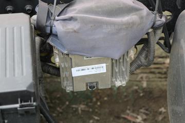 �ɵ��³� V3ϵ�� 157���� 4X2 4.2����ж��ͼƬ