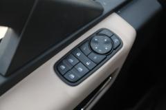 东风商用车 天锦KR PLUS 舒适版2024款 280马力 4X2 9.8米LNG厢式载货车(DFH5180XXYE27)