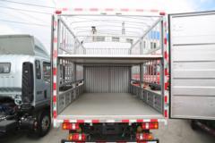 中国重汽HOWO 悍将M 165马力 3.85米排半仓栅式轻卡(万里扬8档)(ZZ5047CCYC3314F145)