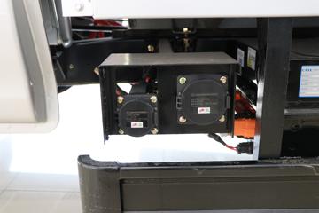 ������Խ��X3 PLUS EV 3.7T 3.6�׵��Ŵ��綯����΢��55.7kWhͼƬ