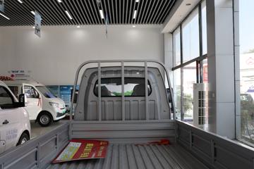 ������Խ��X3 PLUS EV 3.7T 3.6�׵��Ŵ��綯����΢��55.7kWhͼƬ