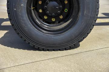 ����ʮͨ ����� 200���� 4X2 �泵�������䳵(STQ5188JSQ6)ͼƬ