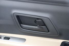 新豹T3 PLUS EV&nbsp;电动载货车内饰图片