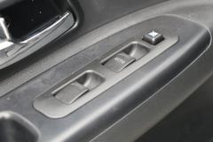 SRM鑫源 金海狮 2024款 工程狮 120马力 1.6L 2座封闭货车(700kg)