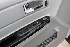 SRM鑫源 E3 2024款豪华型 2.8T 4.555米纯电动封闭货车38.64kWh
