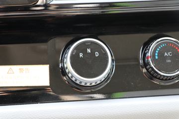 ���� ����Q 3T 2.14��˫�Ŵ��綯����΢��(BJ1030EVAA73)41.86kWhͼƬ