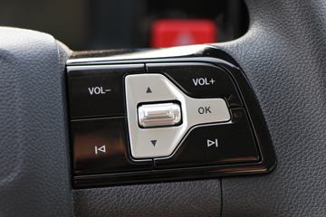 ���� ����Q 3T 2.14��˫�Ŵ��綯����΢��(BJ1030EVAA73)41.86kWhͼƬ