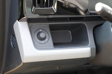 ���� ����Q 3T 2.14��˫�Ŵ��綯����΢��(BJ1030EVAA73)41.86kWhͼƬ