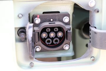 ���� ����Q 3T 2.14��˫�Ŵ��綯����΢��(BJ1030EVAA73)41.86kWhͼƬ