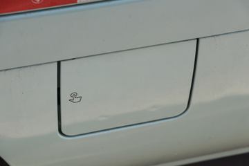 ���� ����Q 3T 2.14��˫�Ŵ��綯����΢��(BJ1030EVAA73)41.86kWhͼƬ