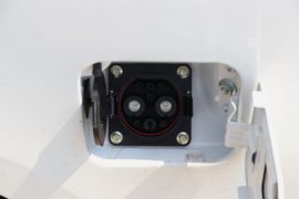 睿行EM60&nbsp;电动封闭厢货底盘图片