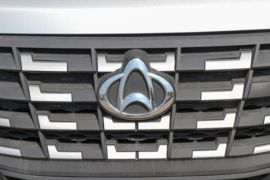 长安星卡EV 电动载货车外观图片