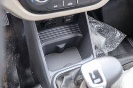 长安星卡EV 电动载货车内饰图片