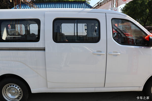 2025年08月01日起, 本店为您推荐 五菱 扬光 2.3T